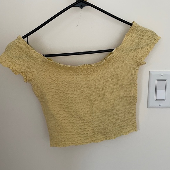 Yellow Crinkle Top - Picture 1 of 2